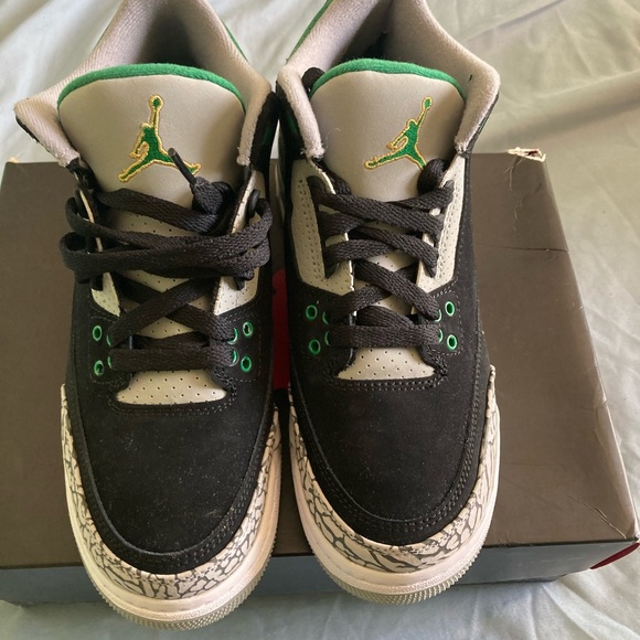 Damaged Box! - Picture 4 of 7